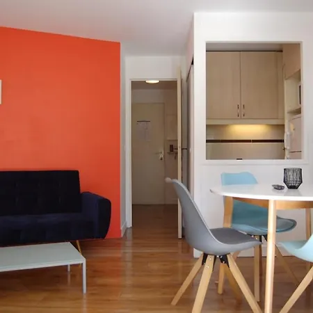Appartement Standing, Magnifique Piscine, Parking, Proche Plages *