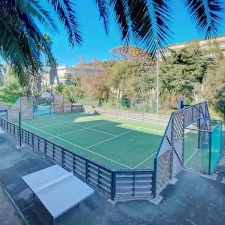 Апартаменты Standing, Magnifique Piscine, Parking, Proche Plages