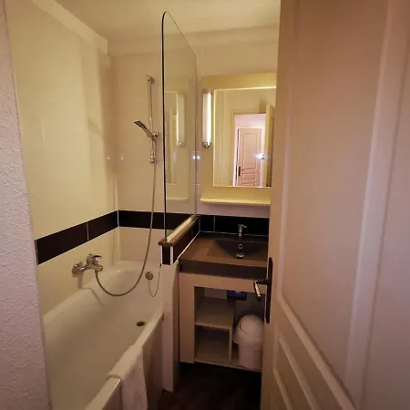 Cannes, Garden Level, Pool, Nearby Beaches Cannes