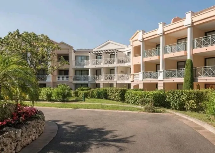 Apartment Cannes, Garden Level, Pool, Nearby Beaches *