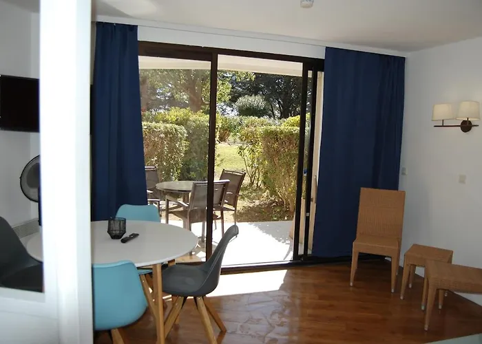 Apartamento Cannes, Garden Level, Pool, Nearby Beaches *
